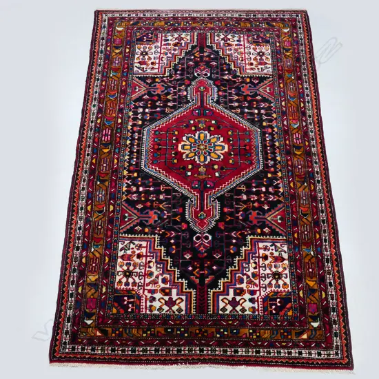 HANDKNOTTED HAMADON CARPET, 2300 x 1480mm