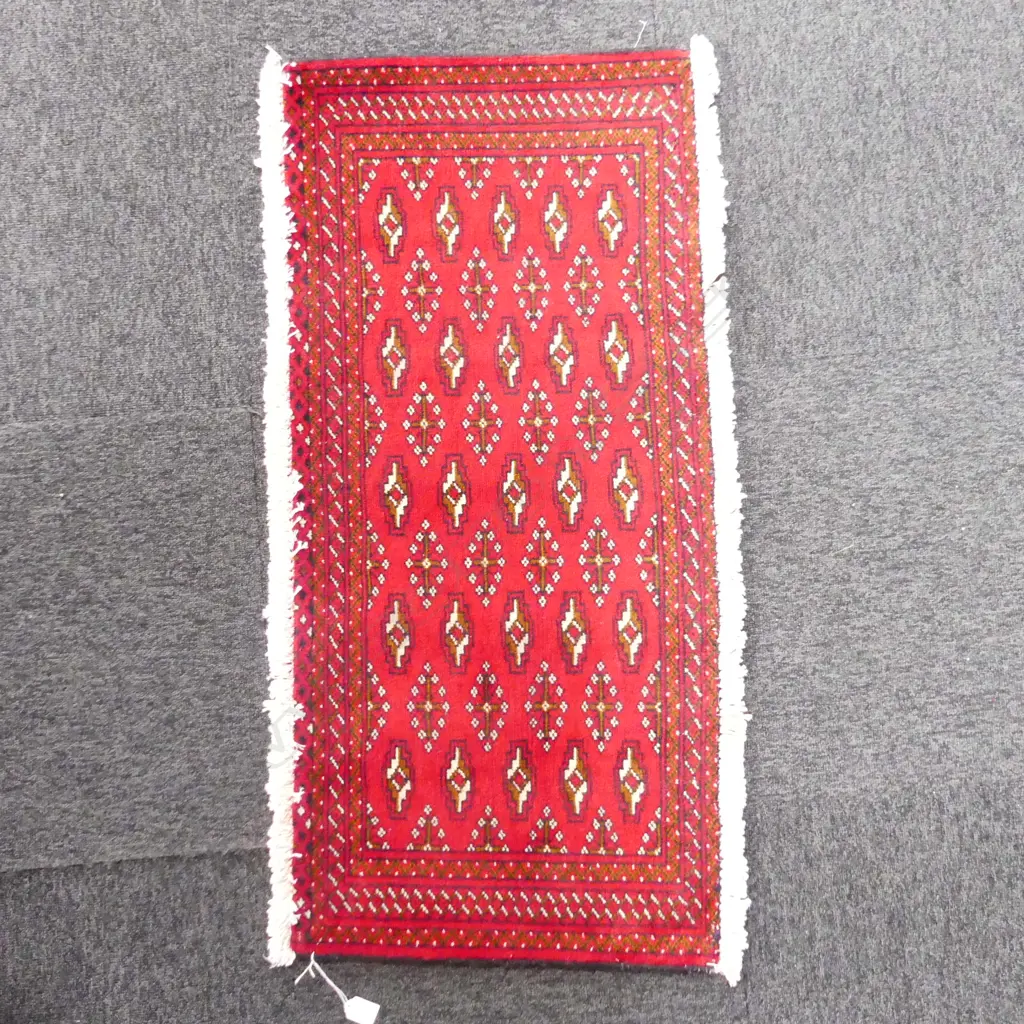 171G SML PERSIAN HAND KNOTTED RUG, 1030 x 470mm Image 1++