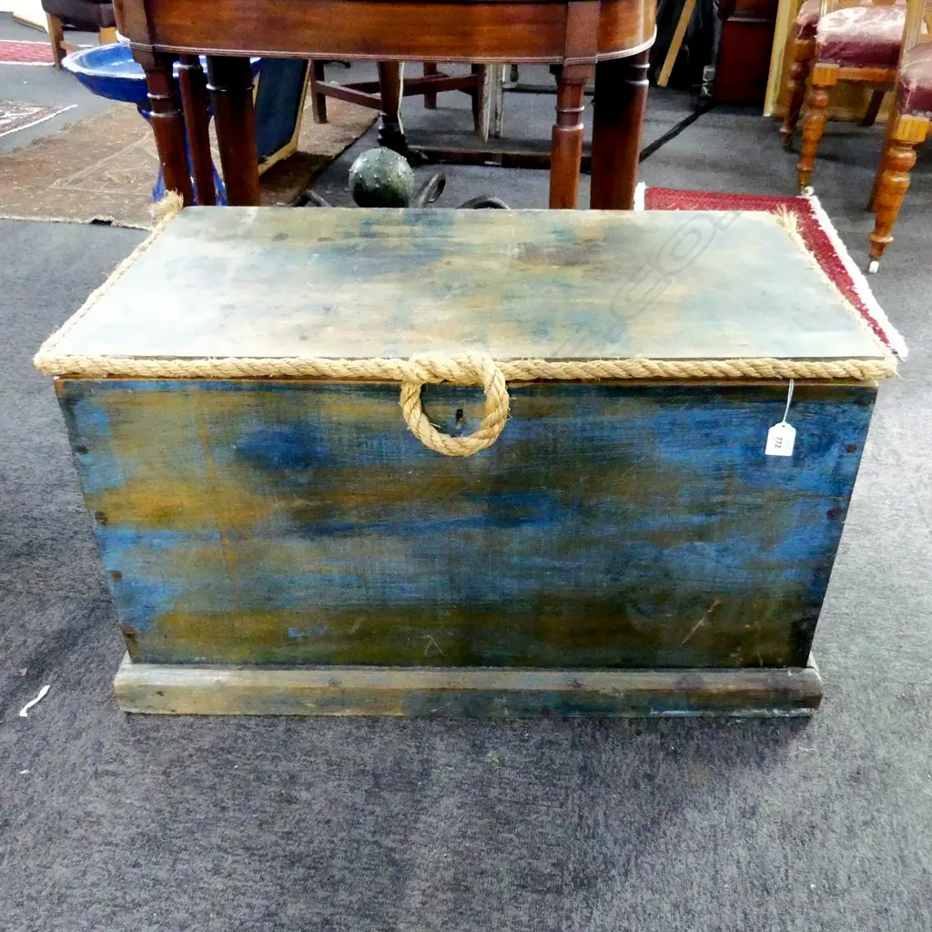 BLUE PAINTED BLANKET BOX CHEST Image 1++