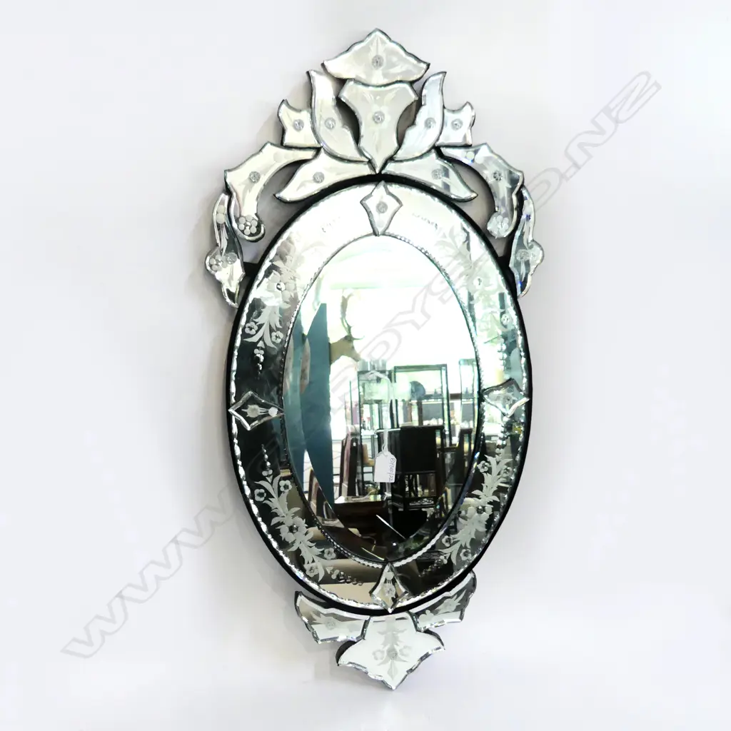 VENETIAN STYLE MIRROR 770x390mm Image 1++