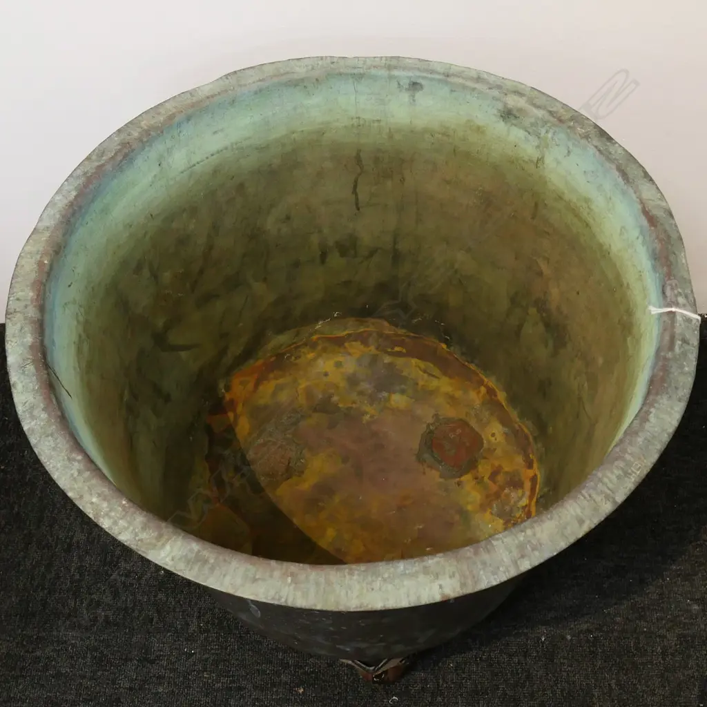 LG LAUNDRY COPPER WATERTIGHT PLANTER ON 3 BALL & CLAW FEET H.540mm / 540mm dia Image 1++