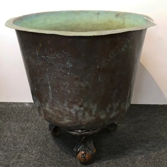 LG LAUNDRY COPPER WATERTIGHT PLANTER ON 3 BALL & CLAW FEET H.540mm / 540mm dia