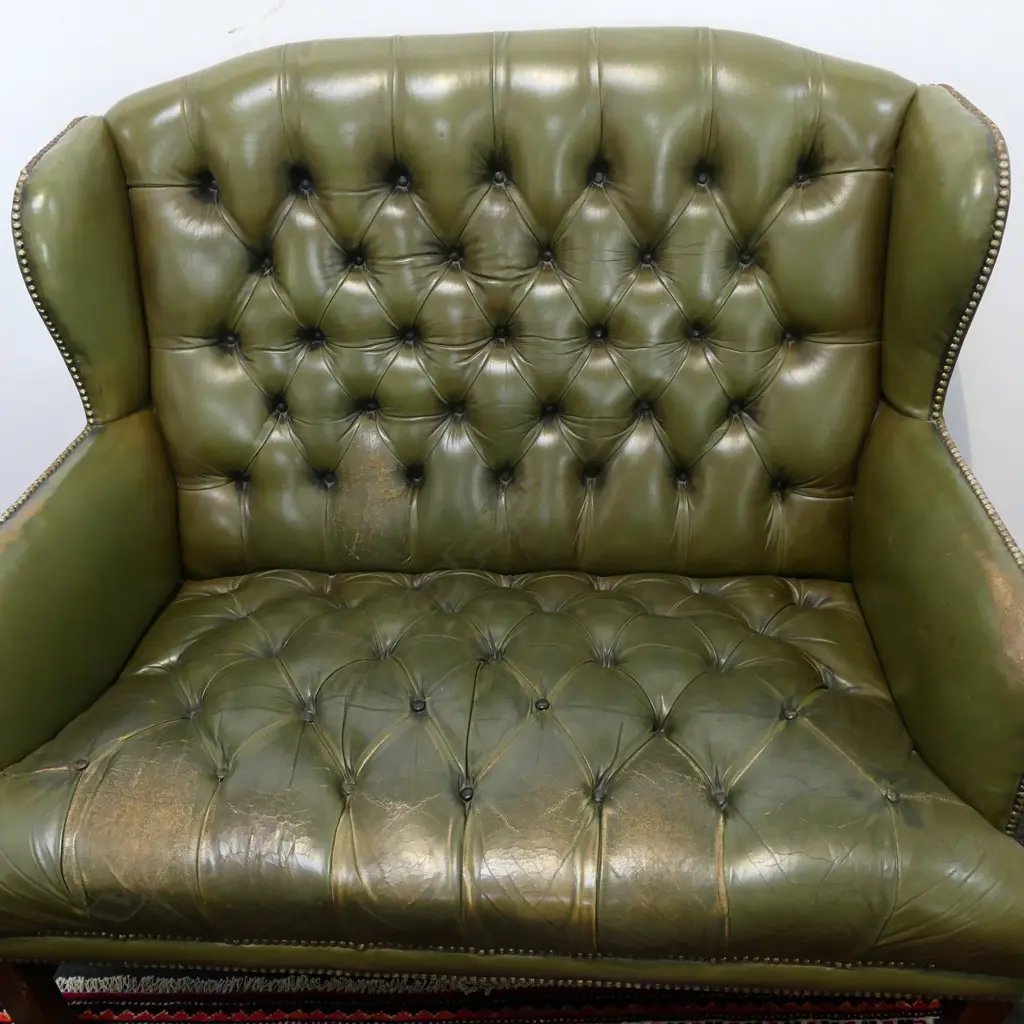 VINTAGE LEATHER BUTTON BACK TWO SEATER 1150 x 850 x 1000mm. Image 1++