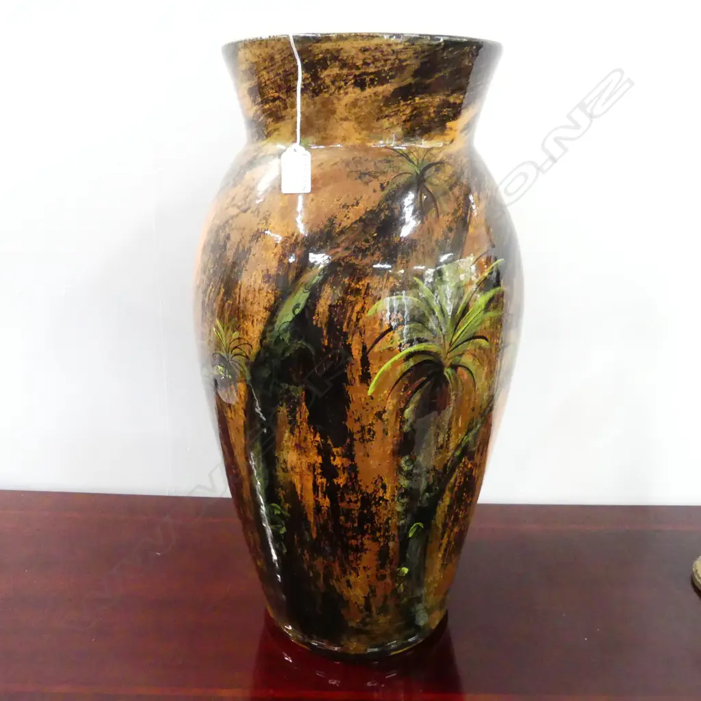 LG STUDIO POTTERY FLOOR VASE 'JAC 2020' TO BASE H.570mm Image 1++