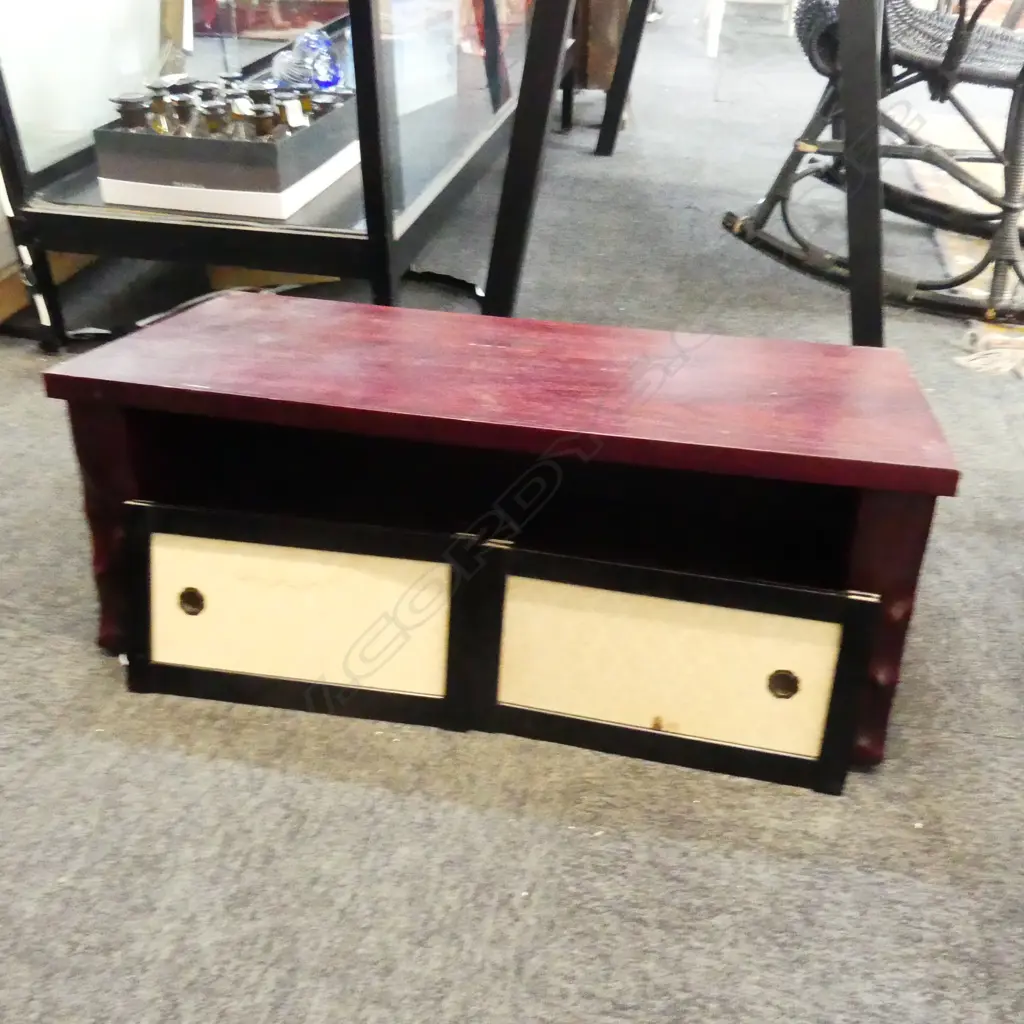 VASE TABLE WITH DOORS. W.780mm Image 1++