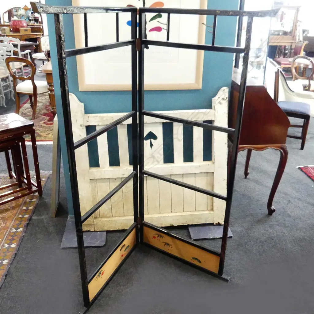 BLACK LACQUERED KIMONO STAND H.1520mm. Image 1++