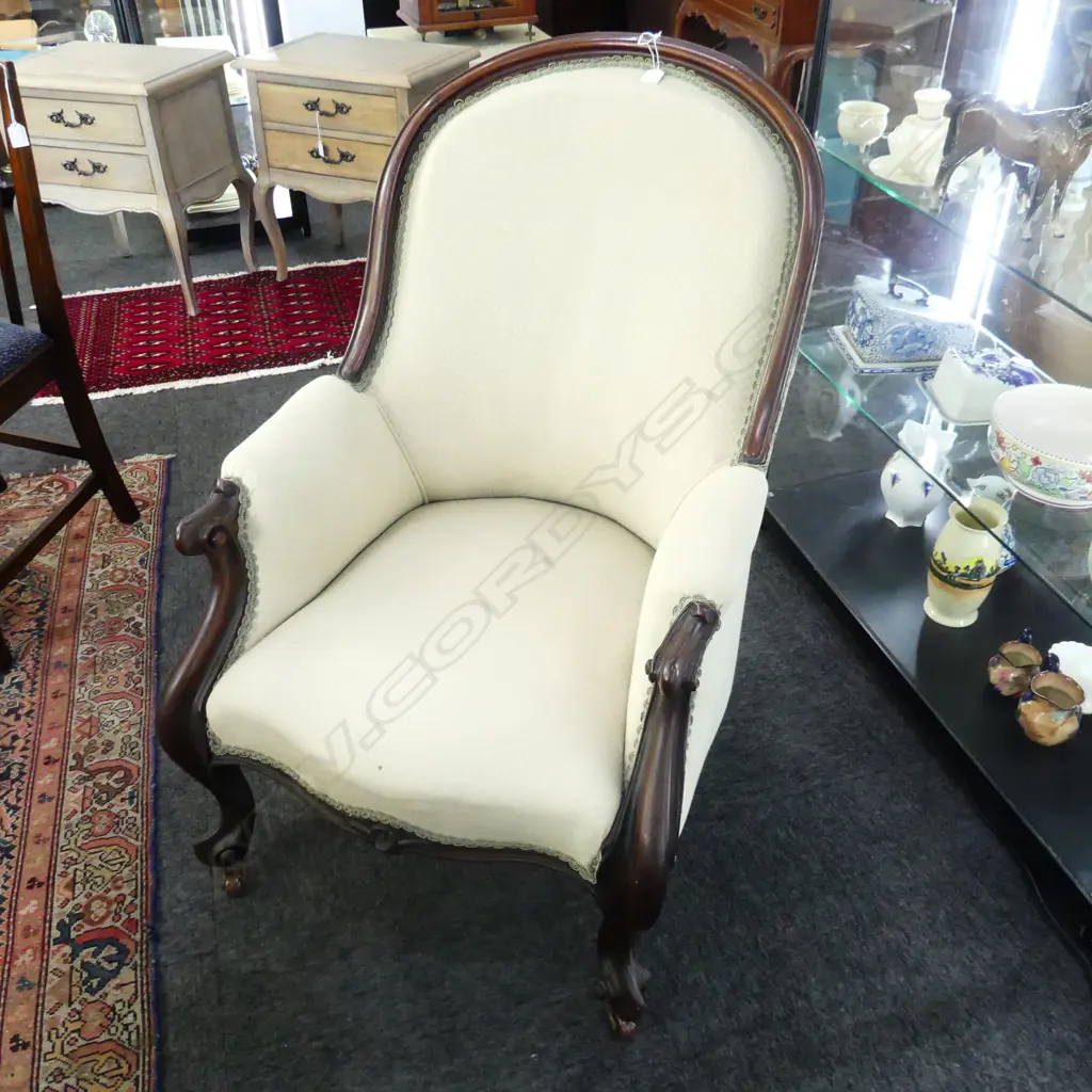VICTORIAN UPHOLSTERED ARMCHAIR Image 1++