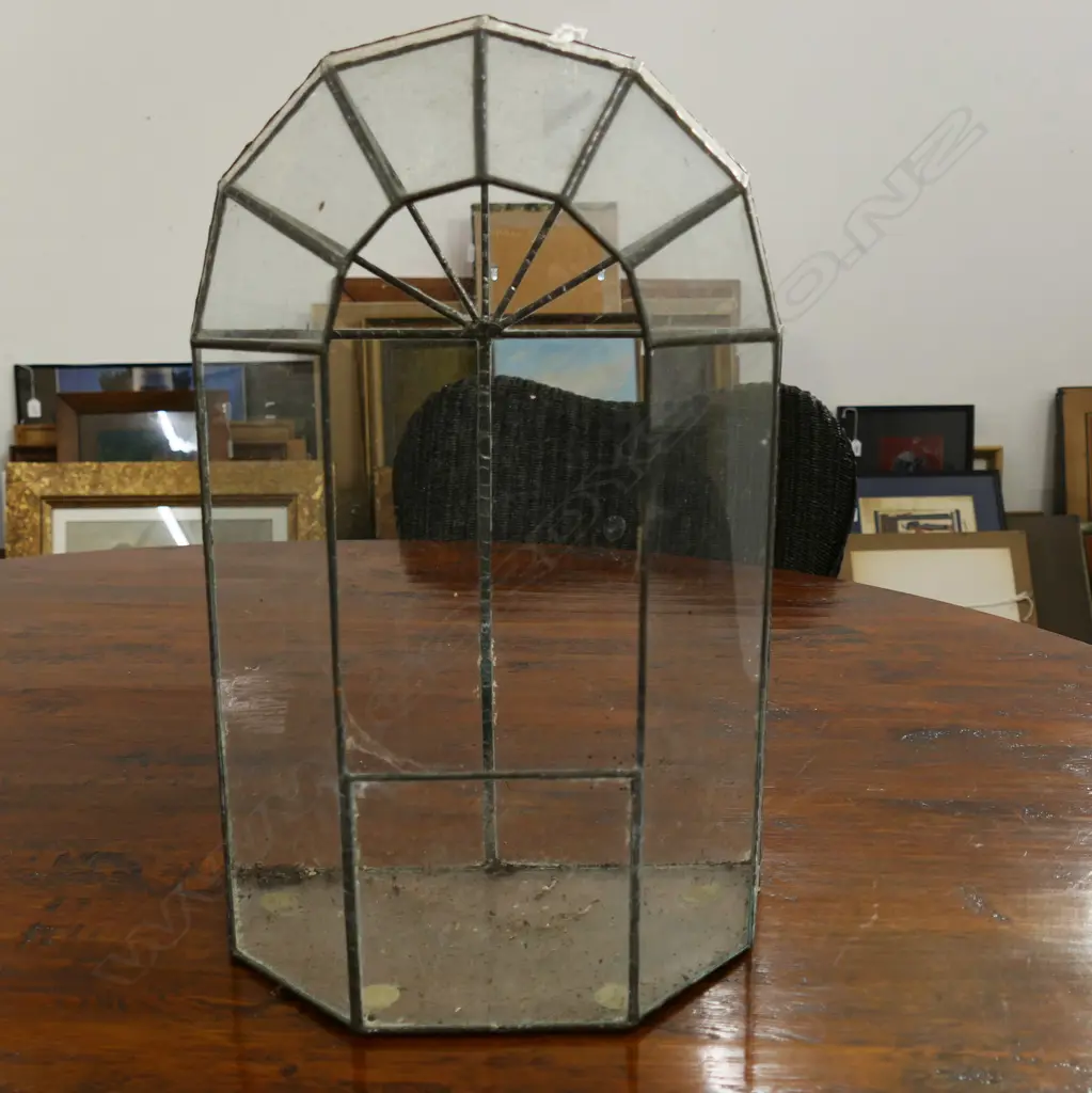 GLASS TERRARIUM 250x140x370mm - 1 SML BREAK Image 1++