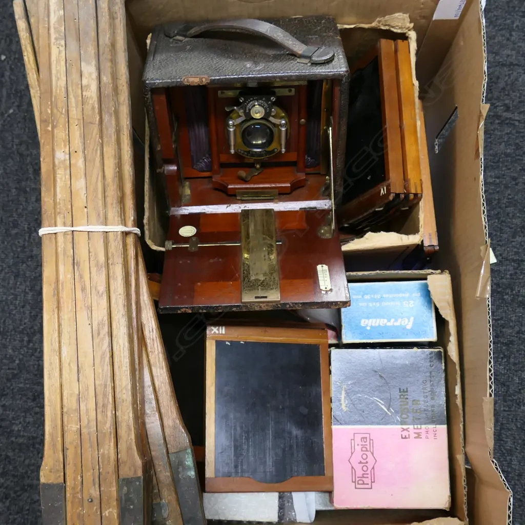 BOX LOT VINTAGE BOX CAMERA STANDS & GLASS PHOTO PLATES ETC Image 1++