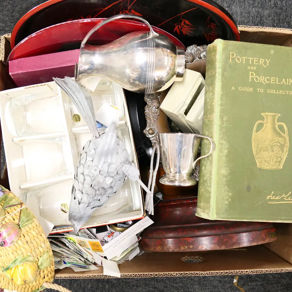 BOX LOT ASST.; METAL FANTAIL, BOXED GLASSES, ORNAMENTS ETC Image 1++