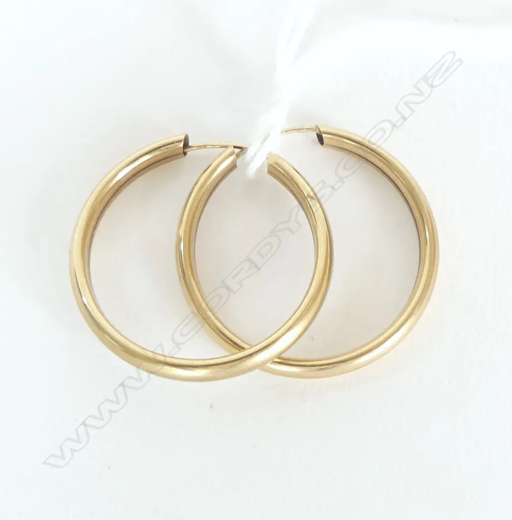 pr 9ct YELLOW GOLD LGE HOOP EARRINGS Dia.28mm 2.5 gms Image 1++