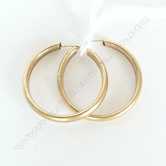 pr 9ct YELLOW GOLD LGE HOOP EARRINGS Dia.28mm 2.5 gms