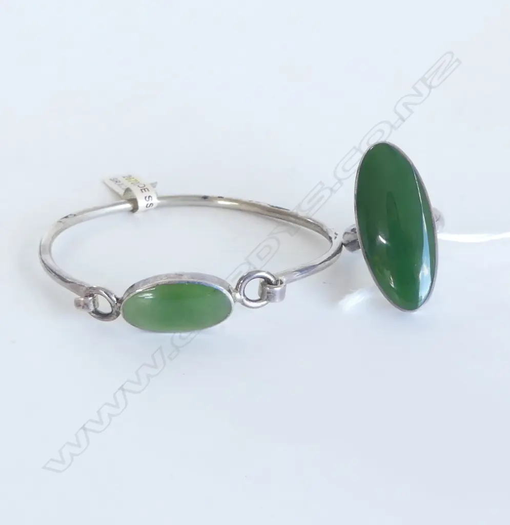 LRG HEAVY ST. SILVER & JADE RING, size R & ST. SILVER & JADE BRACELET Image 1++