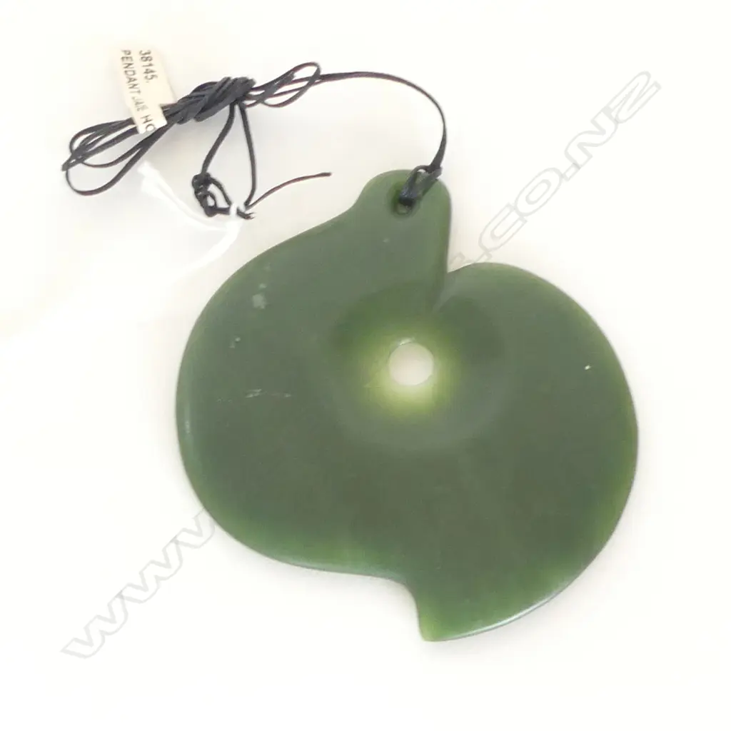 LRG POUNAMU DISC PENDANT. Dia. 90mm, new, unworn Image 1++