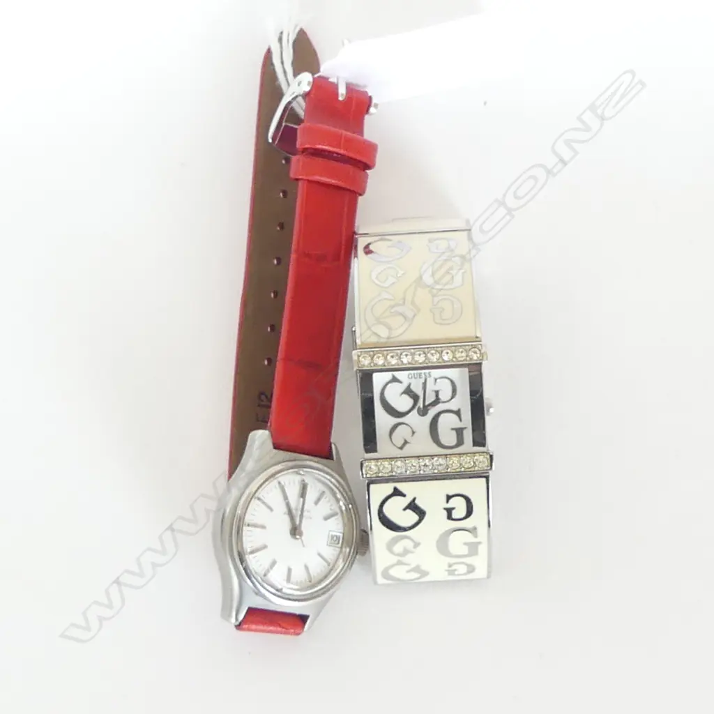LADIES BULUVA ACUTRON WATCH & LADIES GUESS WATCH (v sml wrist band) niether watch running Image 1++