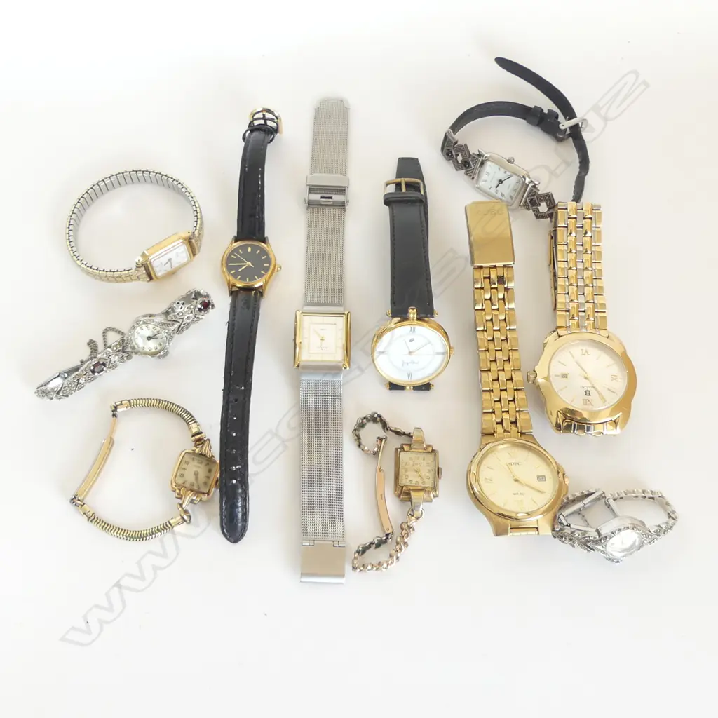 11 VINTAGE WATCHES, 2 GENTS, 9 LADIES, none working Image 1++