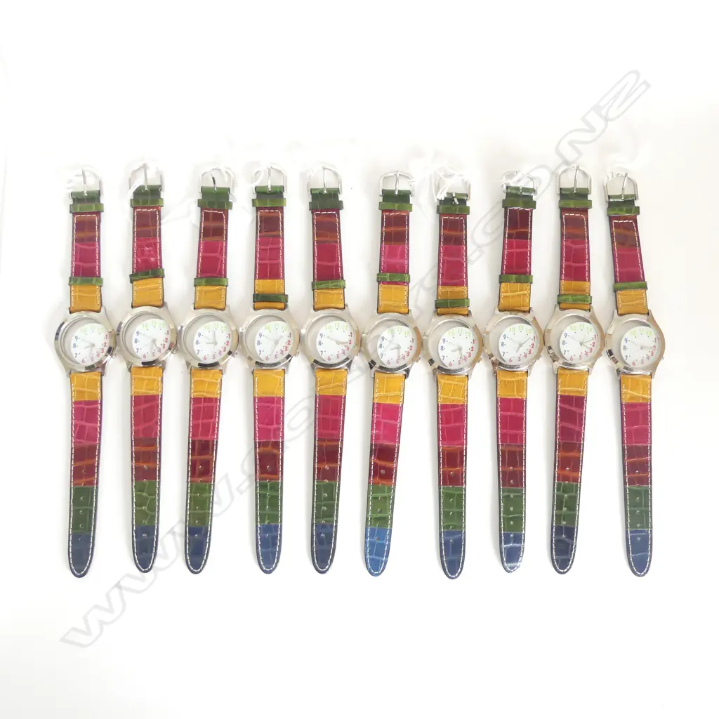 10 NOVELTY WATCHES NEW OLD STOCK need batteries Image 1++