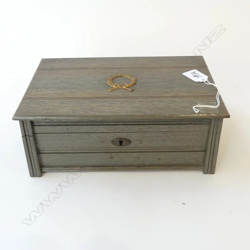 WOODEN JEWLERY BOX WITH STERLING SILVER CUBIC ZIRCONIA JEWLERY MAINLY NEW Image 1++