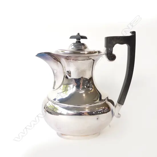 STG SILVER COFFEE POT, SHEFFIELD 1967 657gms