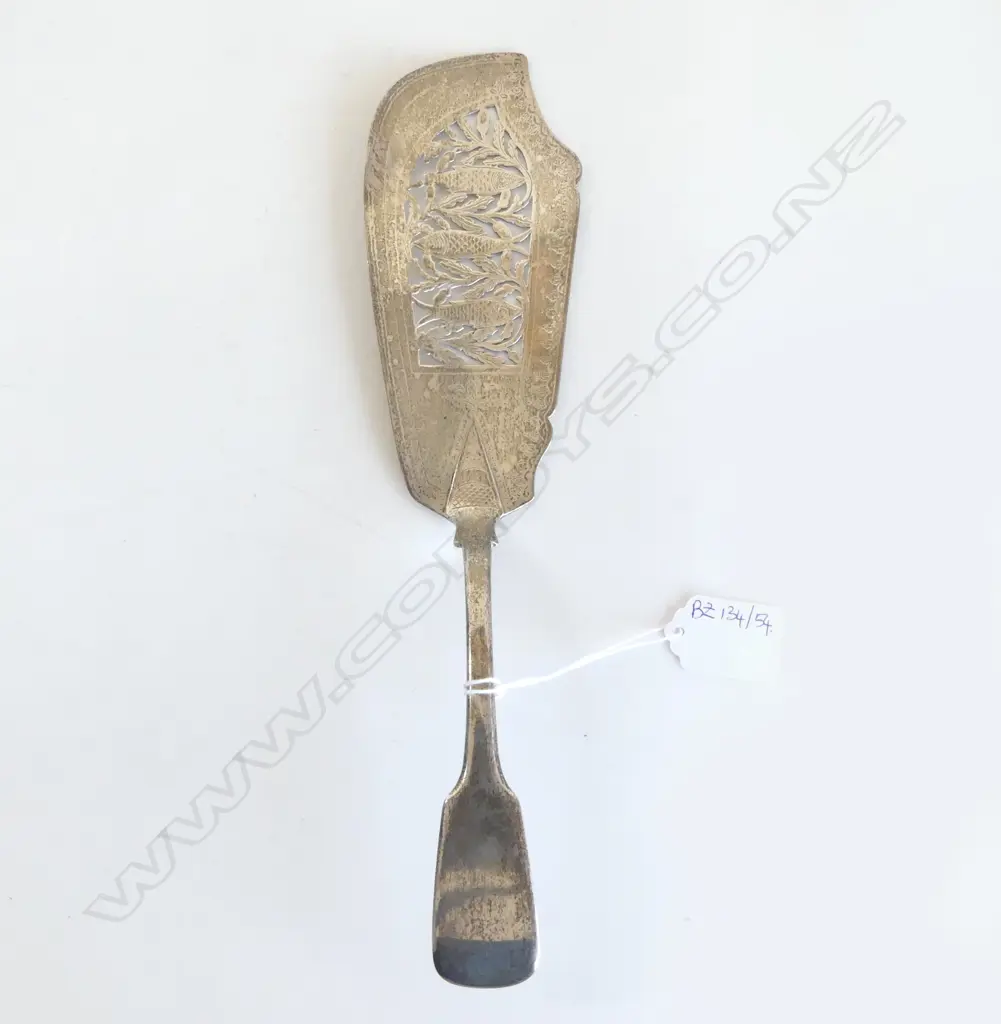 GEO. STG SILVER FISH SERVER LONDON 1836 136gms Image 1++