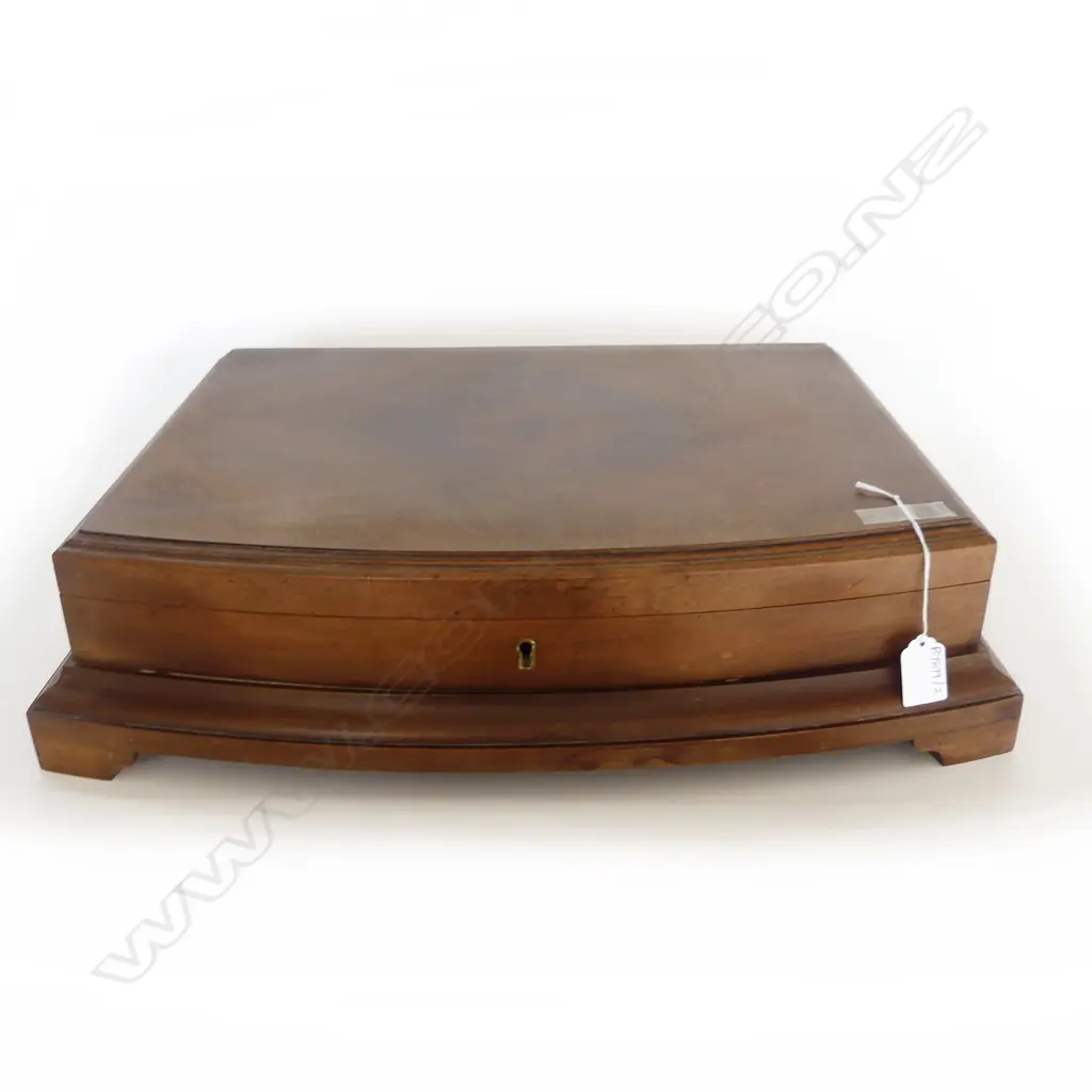 WALKER & HALL ST. JAMES PATTERN CUTLERY CANTEEN W.530mm Image 1++