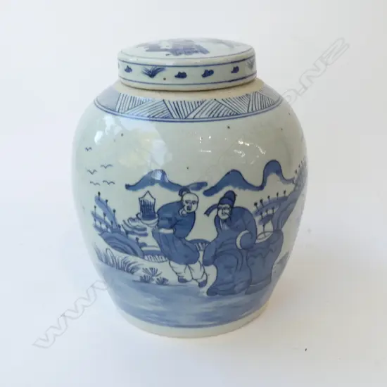 CHINESE B/W LIDDED GINGER JAR H.245mm