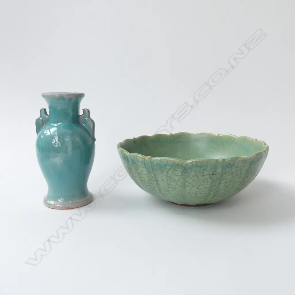 ORIENTAL CELADON BOWL 210mm dia & VASE H.155mm Image 1++