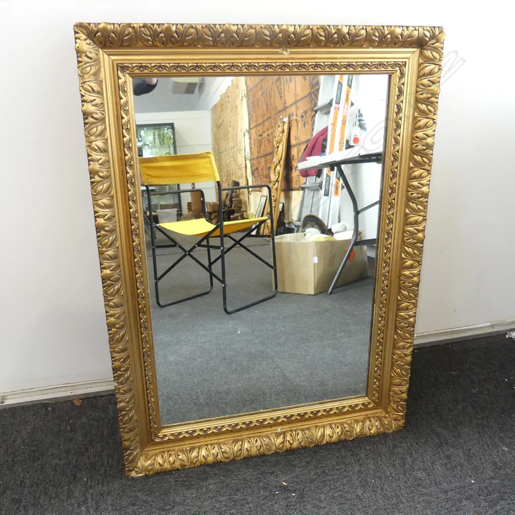 LG GILT FRAMED MIRROR 680x930mm Image 1++