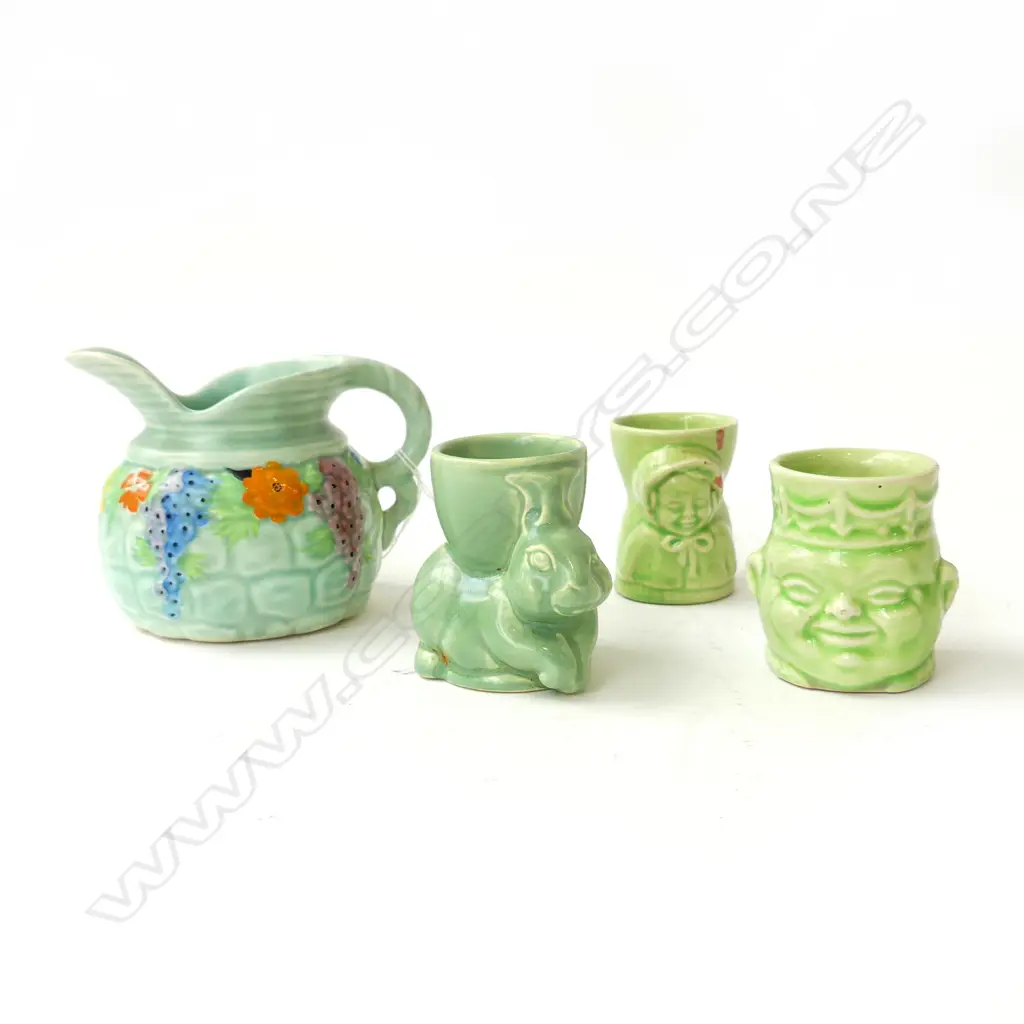 CARLTONWARE GREEN JUG & THREE CHARACTER  EGGCUPS  Image 1++