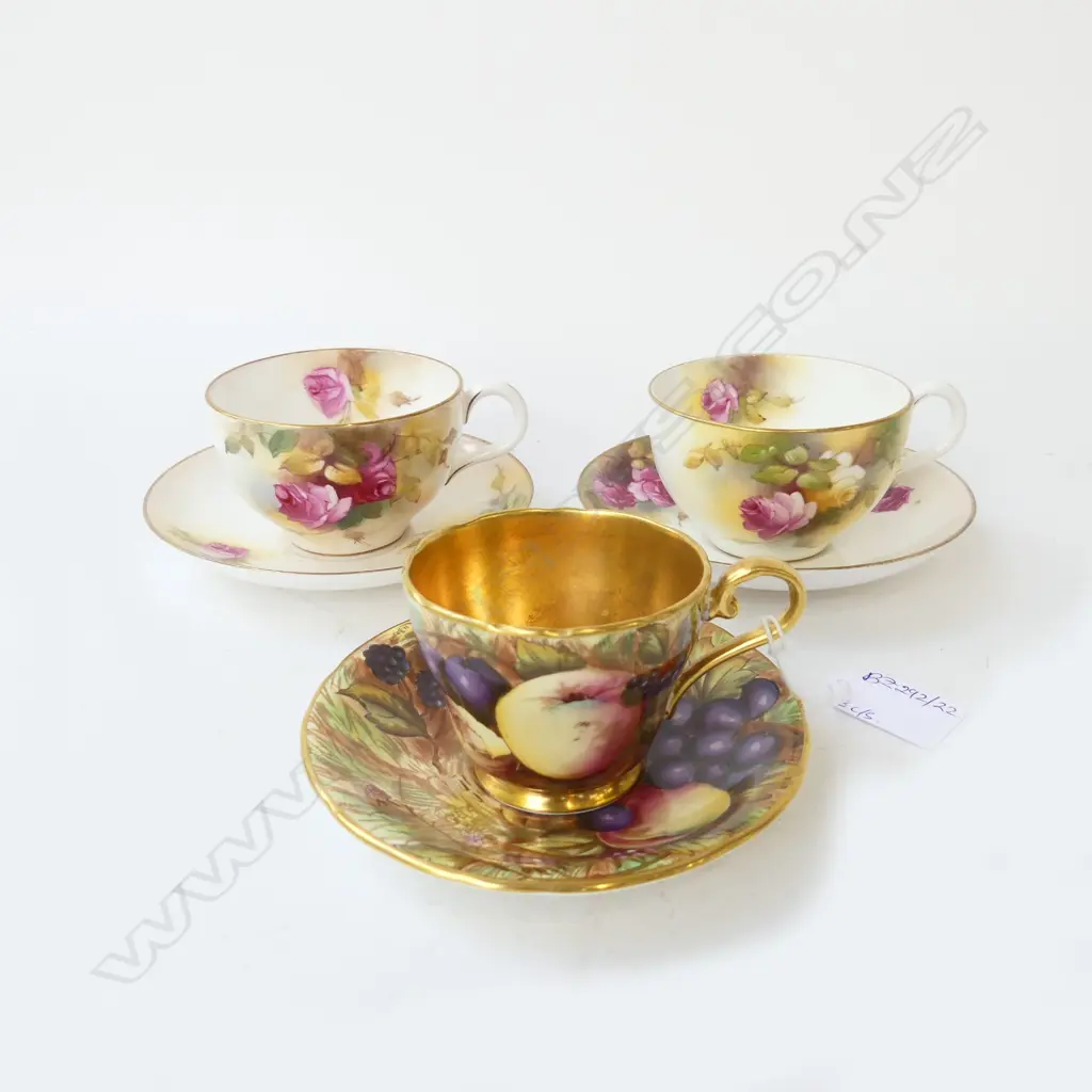 AYNLEY ORCHARD GOLD C/S BY BRUNT + PR ROYAL WORCESTER H/PAINTED C/S Image 1++