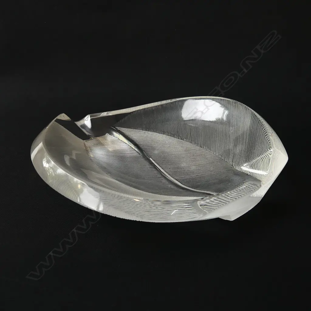 LALIQUE DISH 180x150mm Image 1++