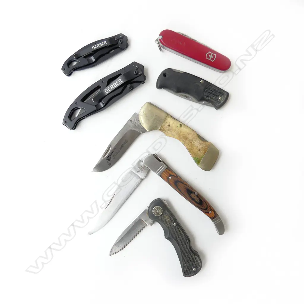 7 POCKET KNIVES Image 1++