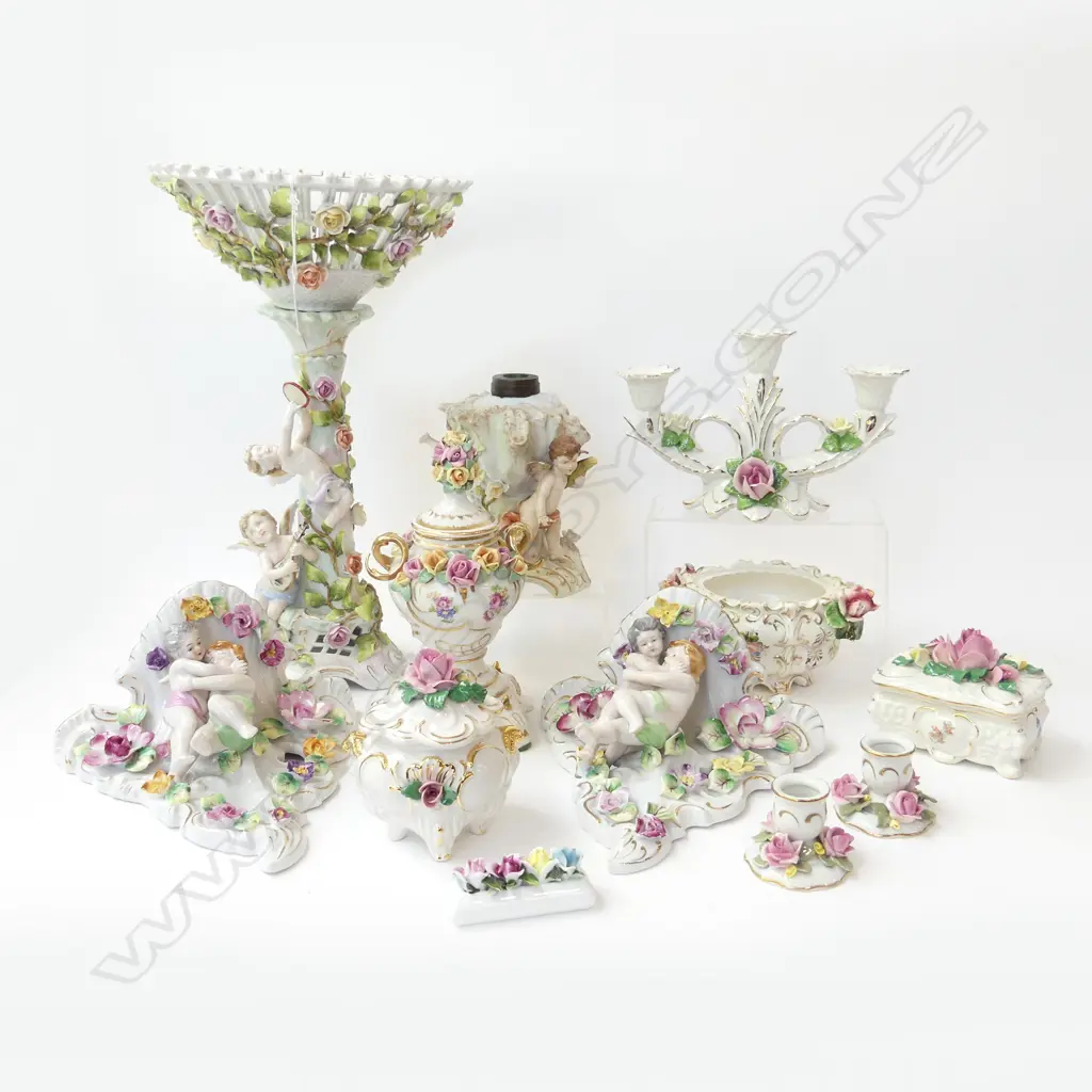 12 PCES ASST. PORCELAIN INCL. COMPORT H.400mm FAULTED, PR WALL SHELVES, 3 LIDDED CONTAINERS ETC Image 1++