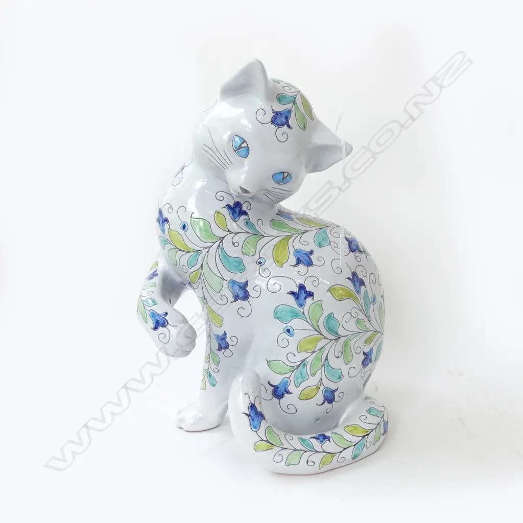 LG GLAZED CERAMIC CAT H.350mm Image 1++