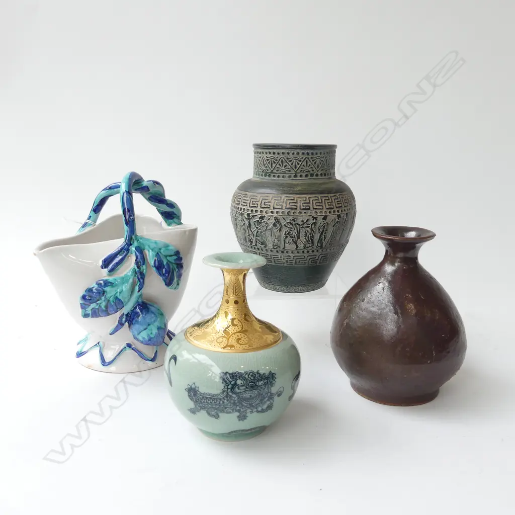 4 CERAMIC VASES; 3 ORIENTAL + ITALIAN BASKET VASE H.210mm Image 1++