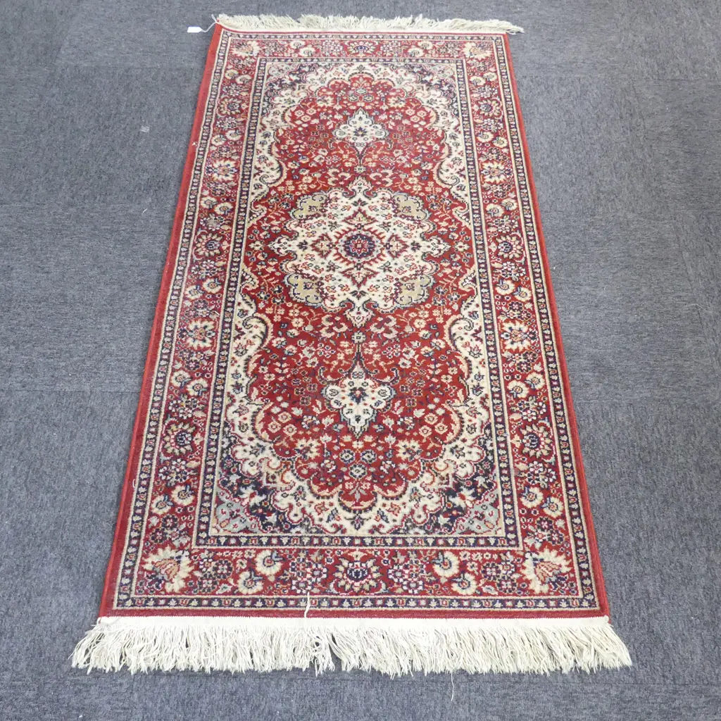 MACHINE KNOTTED RUG 1600x800mm Image 1++