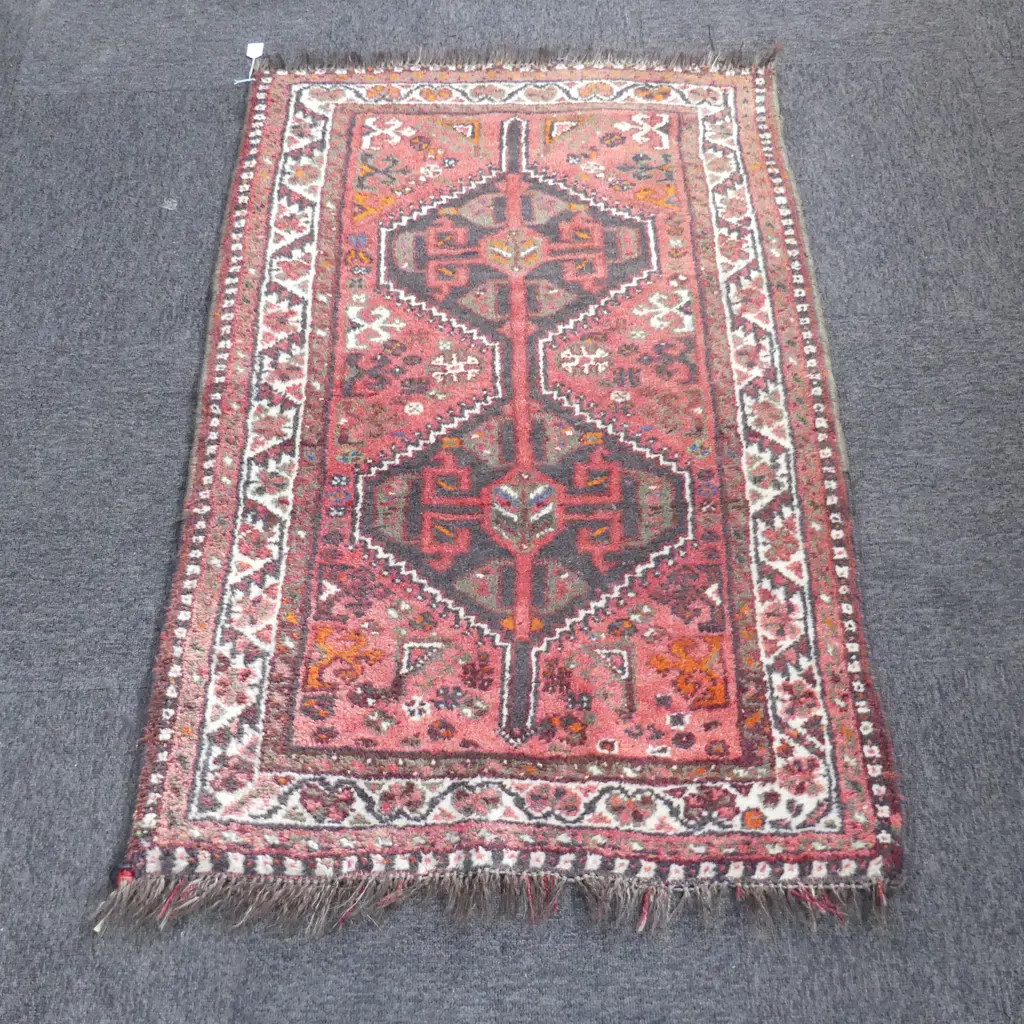 HAND KNOTTED ALL WOOL RUG 1250x830mm Image 1++