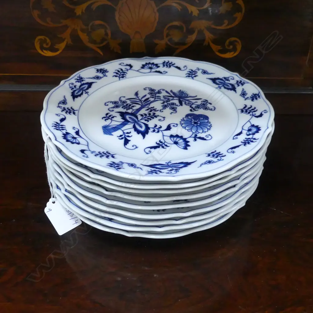 9 BLUE DANUBE LUNCHEON PLATES 220mm dia Image 1++