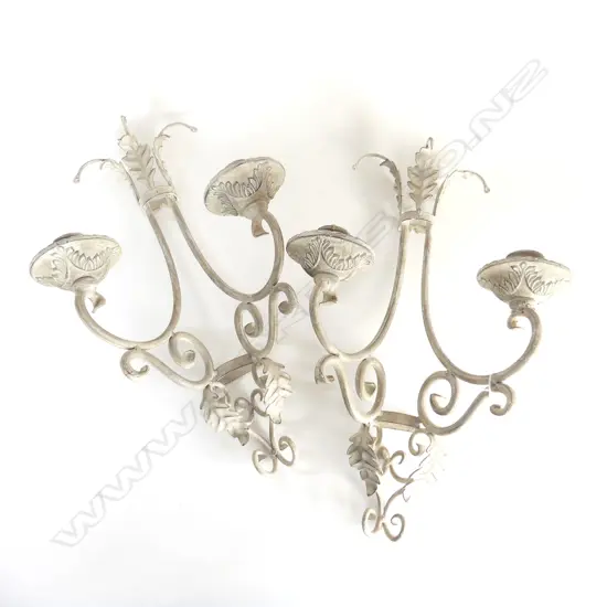 PR FRENCH STYLE WHITE PAINTED METAL SCONCES H.475mm + 1 CRYSTAL CANDLESTICKH.535mm