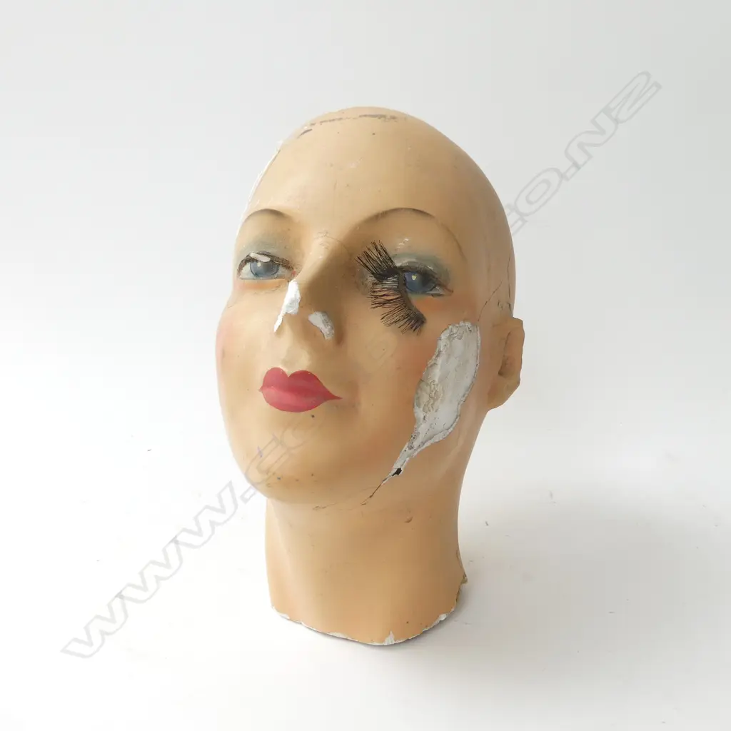 OLD PLASTER BUST REPAIR REQUIRED H. 280mm Image 1++