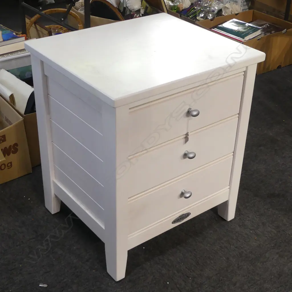 MODERN WHITE PAINTED SINGLE BEDSIDE DRAWER 550x475x640mm Image 1++