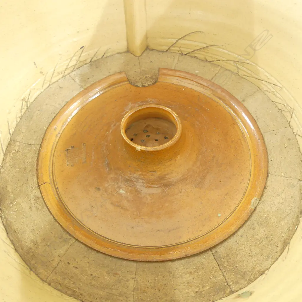 ANTIQUE LIPSCOMBE WATER FILTER H.510mm Image 1++