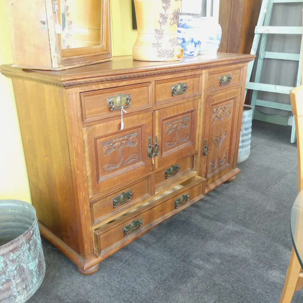 EARLY 20thC OAK ARTS & CRAFTS SIDEBOARD 1525x580x1000mm Image 1++