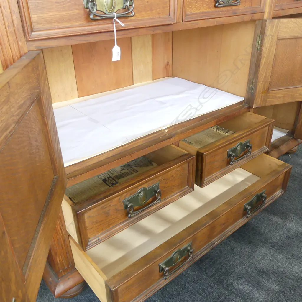 EARLY 20thC OAK ARTS & CRAFTS SIDEBOARD 1525x580x1000mm Image 1++