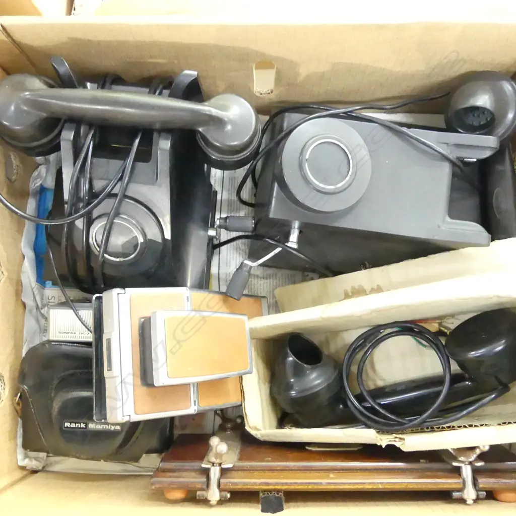 VINTAGE BAKELITE TELEPHONES, TIE PRESS, 2 CAMERAS + FLASH Image 1++