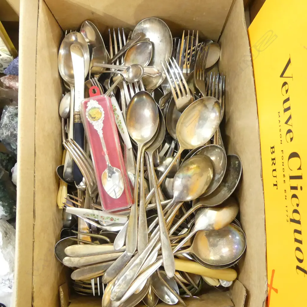 ASST CUTLERY Image 1++