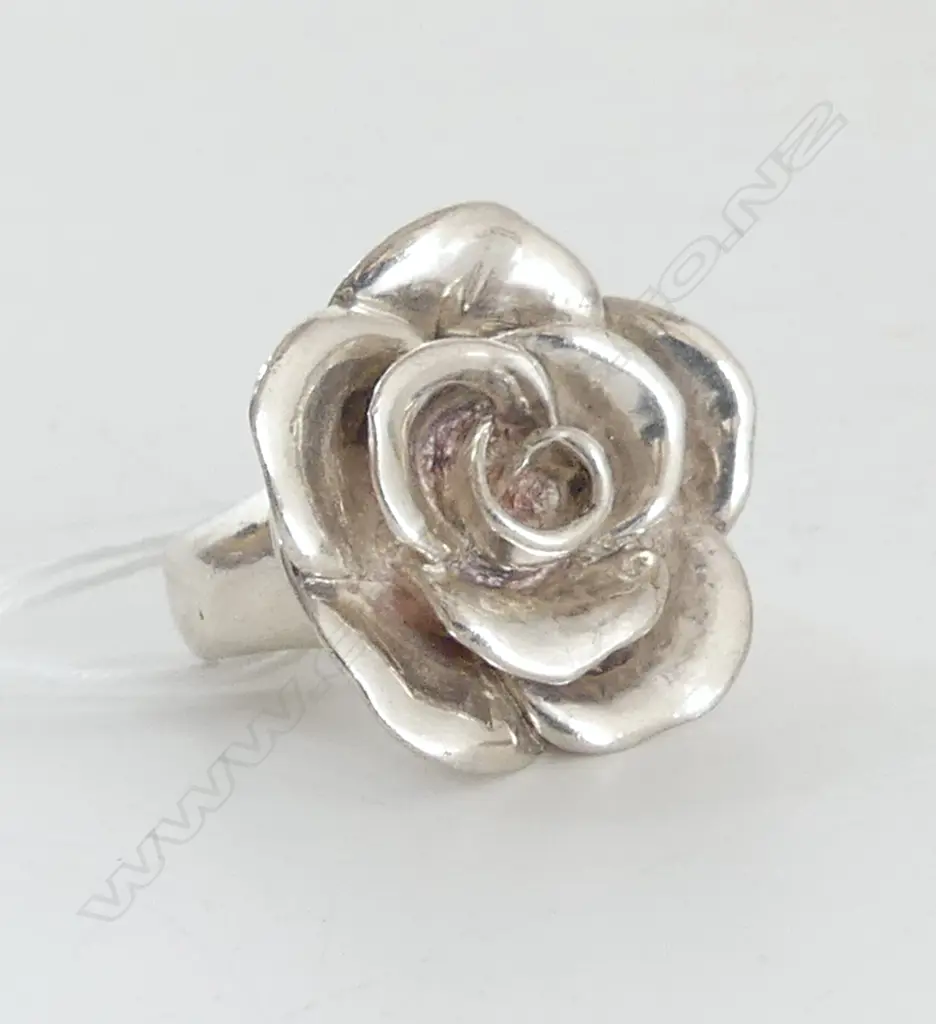 S/SILVER ROSE FLOWER RING 20GM Image 1++