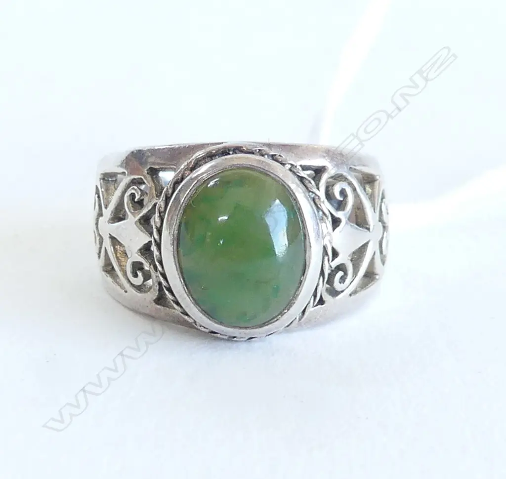 SILVER & POUNAMU DESIGNER RING pierced shoulders' w koru hearts Image 1++