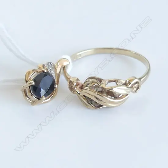 9CT RING SIZE Q + SAPPHIRE/DIAMOND PENDANT 2.7gms