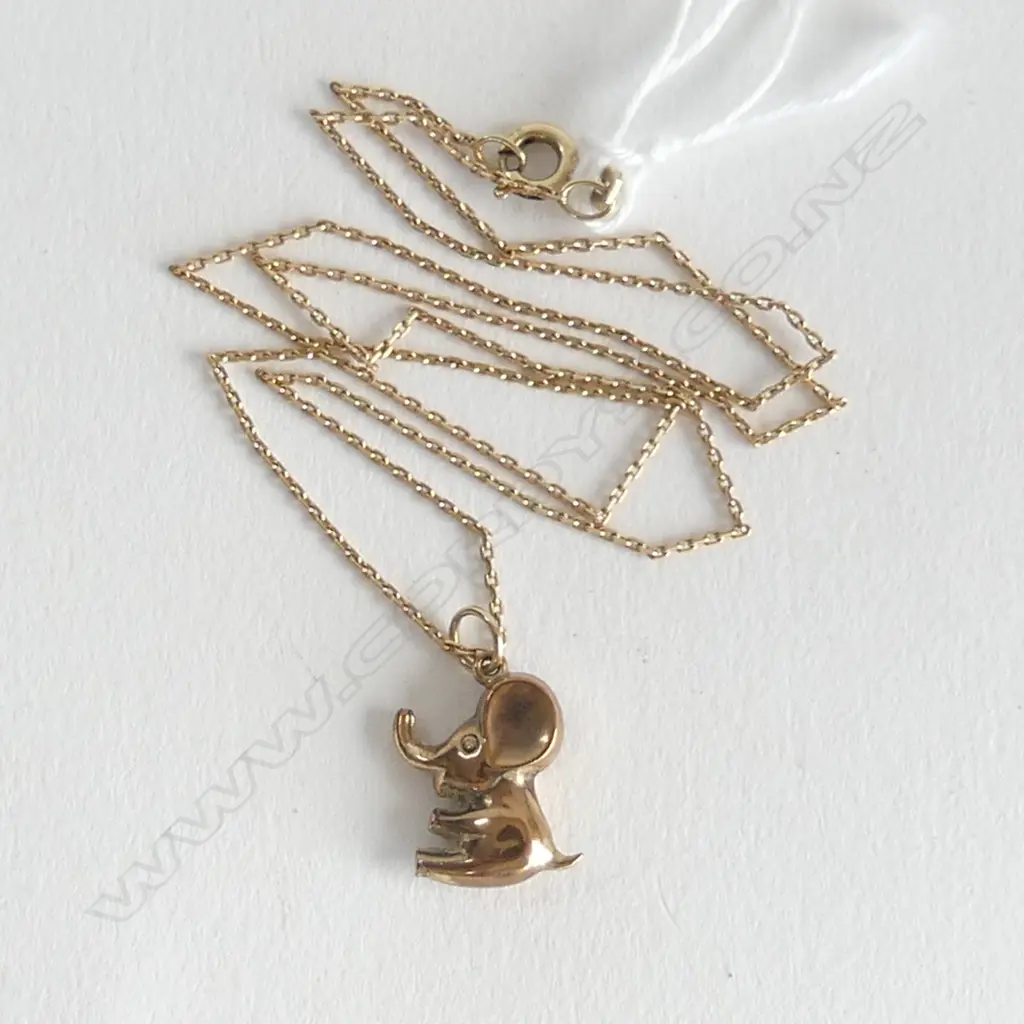 9ct ROSE GOLD NOVELTY ELEPHANT PENDANT ON CHAIN 2.4gms Image 1++